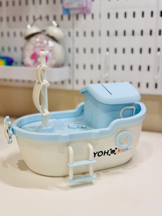 🎀 Ship shaped piggy bank with lock and key